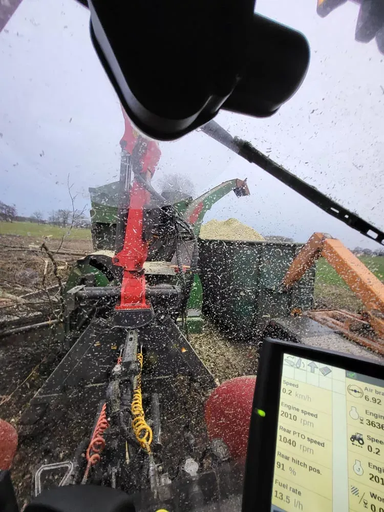 Houtsnipperen – Stroeve Bos en Groen